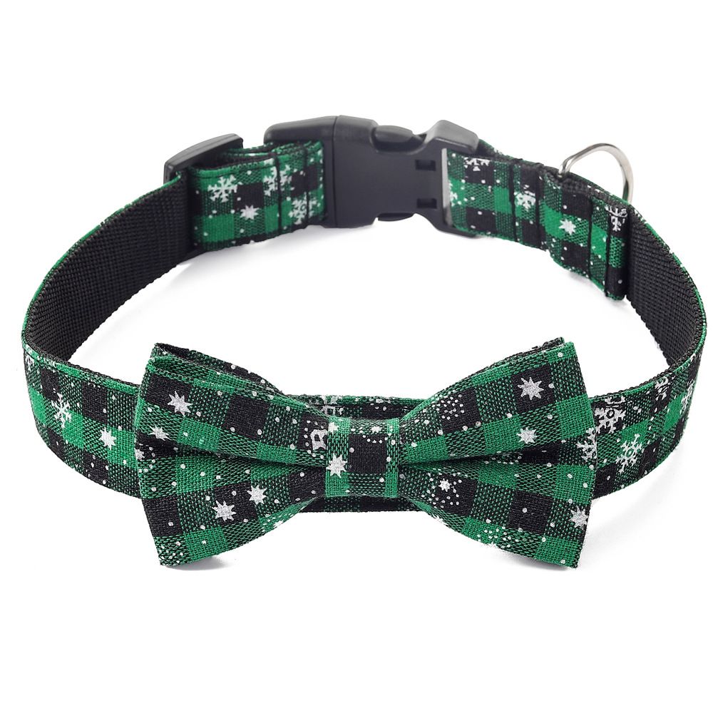 Snowflake Dog Collar – Festive & Adjustable for Holiday Season